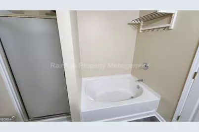 3854 Pleasant Oaks Drive, Lawrenceville, GA 30044 - Photo 10