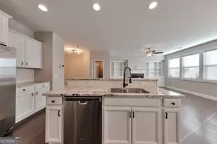 109 Davina Dr, Smyrna, GA 30082 - Photo 8