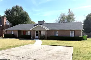 2129 Hickory Bend SE, Conyers, GA 30013 - Photo 1