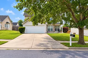 5445 Hilltop Pass, Fairburn, GA 30213 - Photo 1