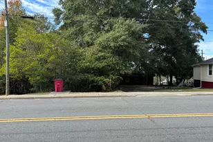 882 Maynard St, Macon, GA 31217 - Photo 1