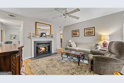 1166 Booth Road SW #APT 604, Marietta, GA 30008 - Photo 6