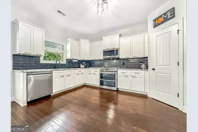 191 Meadow View Glen, Newnan, GA 30265 - Photo 8