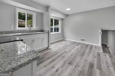 556 Greenview Avenue SE, Conyers, GA 30094 - Photo 10