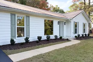 127 Hazel Way, Lagrange, GA 30241 - Photo 1