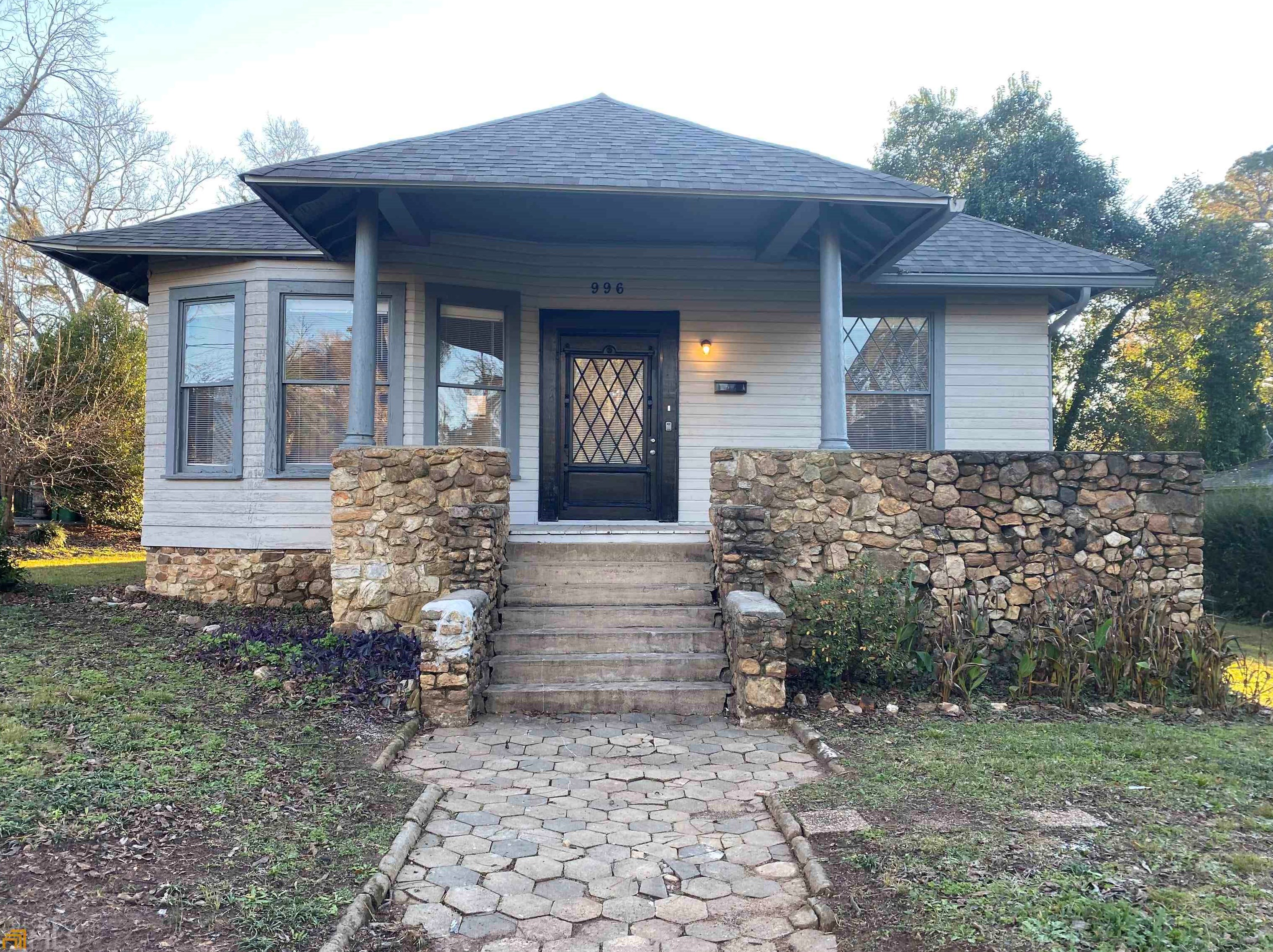 996 Summit Ave, Macon, GA 31211-1818