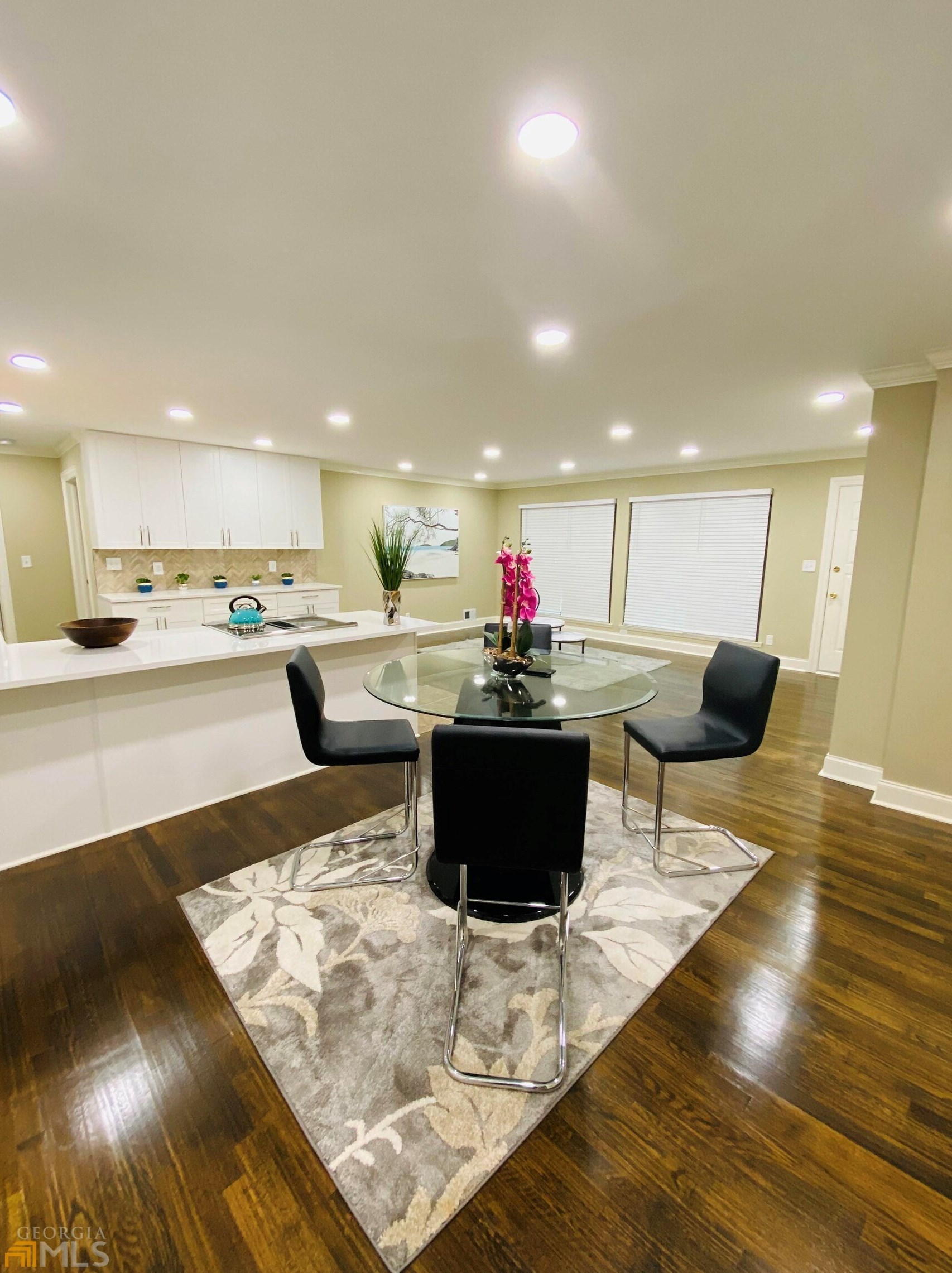 1498 Sanden Ferry Dr, Decatur GA  30033-3323 exterior