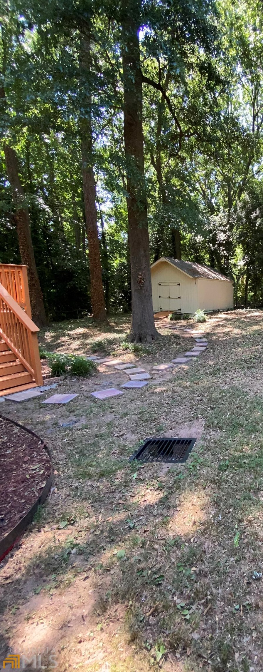 1498 Sanden Ferry Dr, Decatur GA  30033-3323 exterior