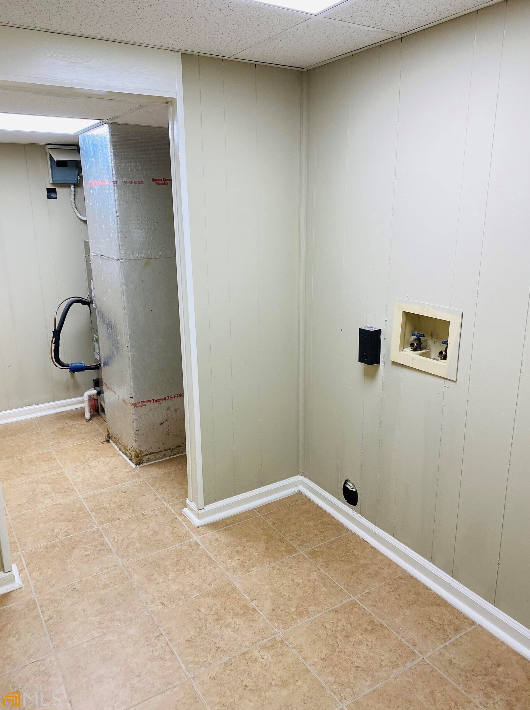 1498 Sanden Ferry Dr, Decatur GA  30033-3323 exterior