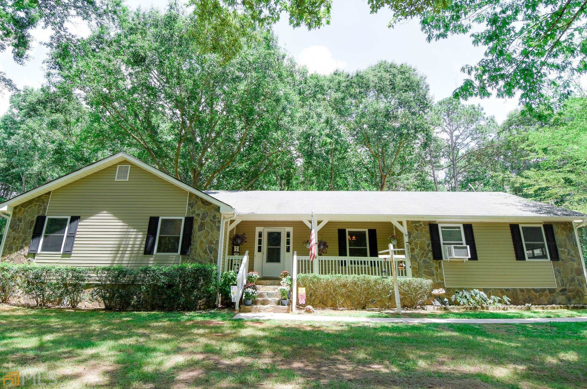 191 Jones Cir, Griffin, GA 30224-7323