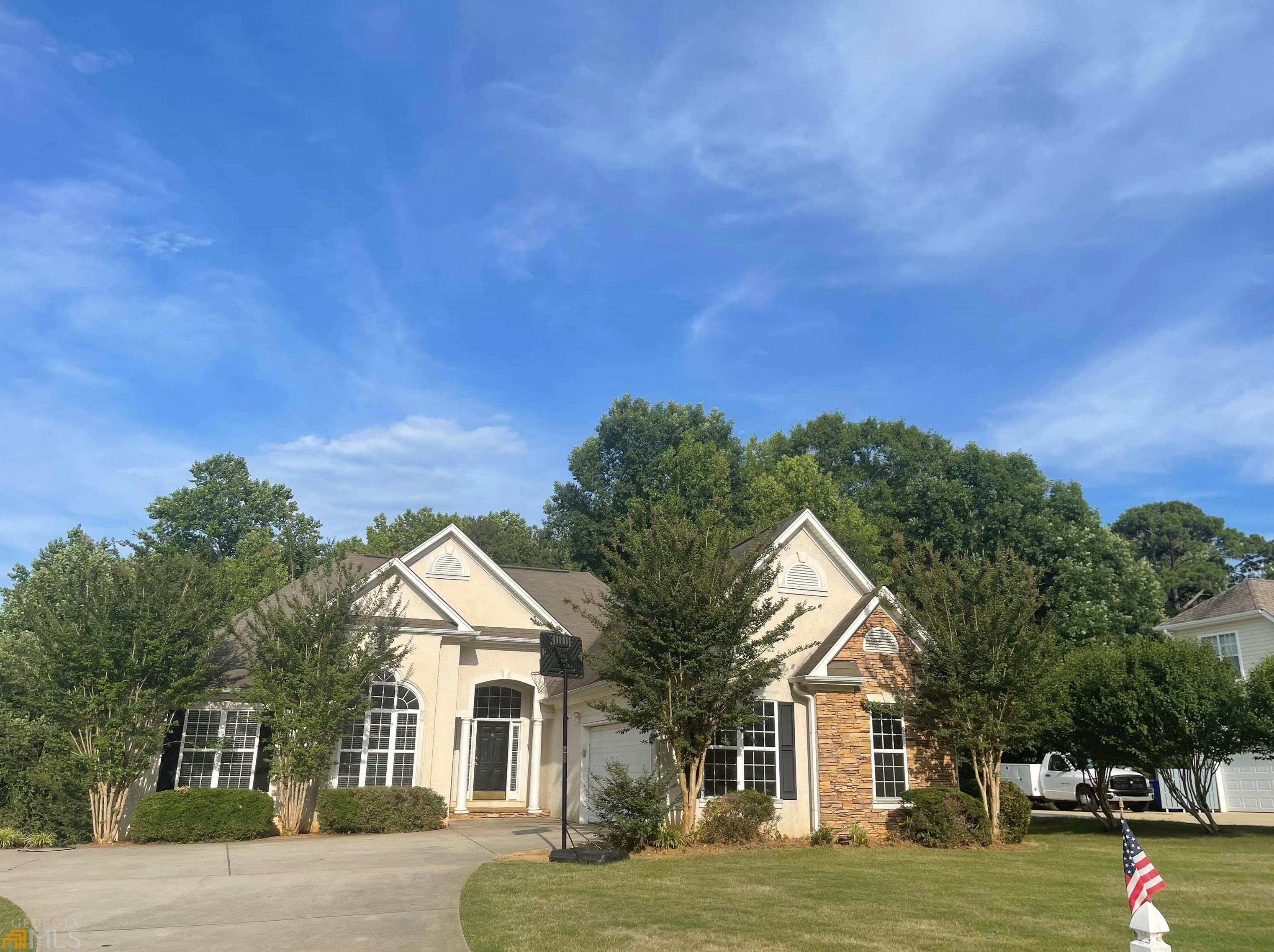 100 Cutstone Ct, Fayetteville GA  30215-6206 exterior