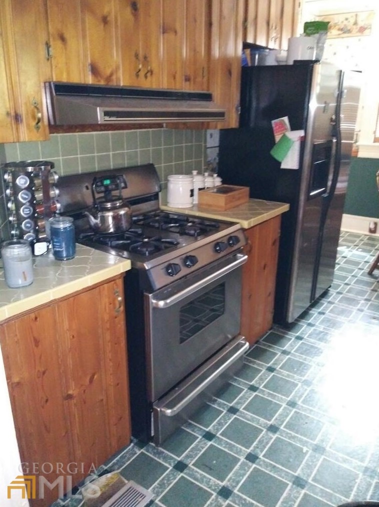 1195 Hendley St, Macon GA  31204-3625 exterior