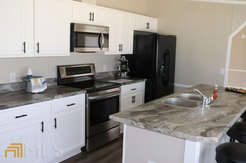 1871 Wildcat Bridge Rd, Royston, GA 30662