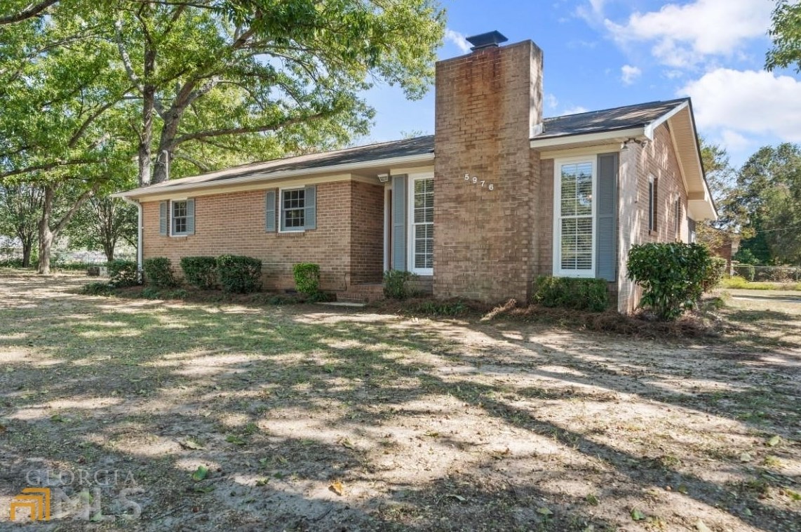 5976 Meadows Dr, Macon, GA 31216-6338