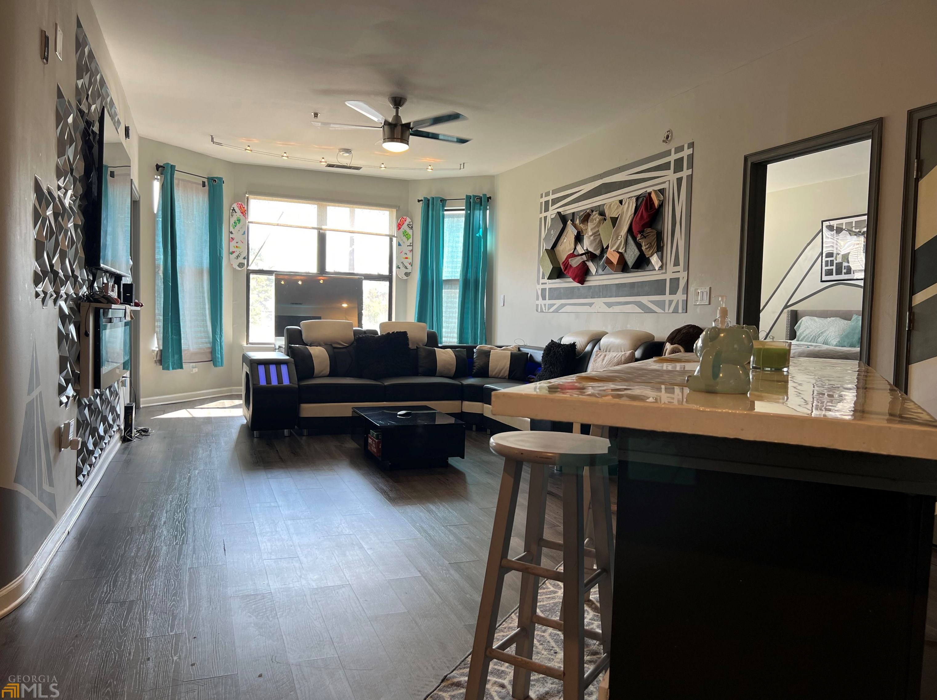 898 Oak St, Atlanta GA  30318-4732 exterior