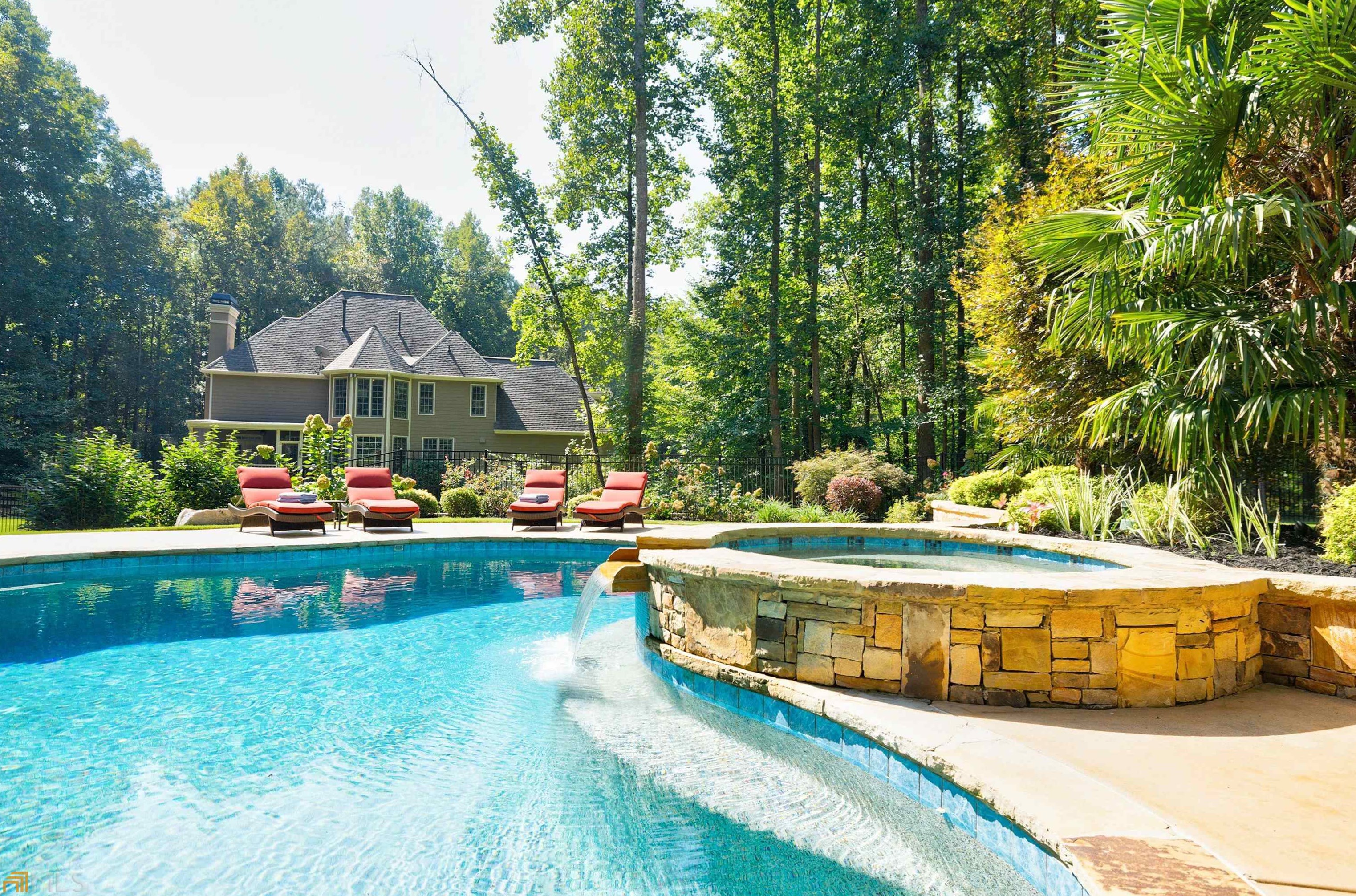 138 Laurel Ridge Dr, Alpharetta, GA 30004-5408