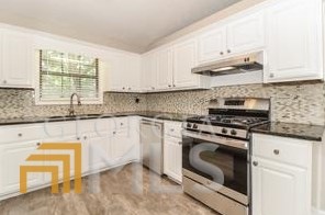 462 Kings Hill Ct, Lawrenceville GA  30045-5154 exterior