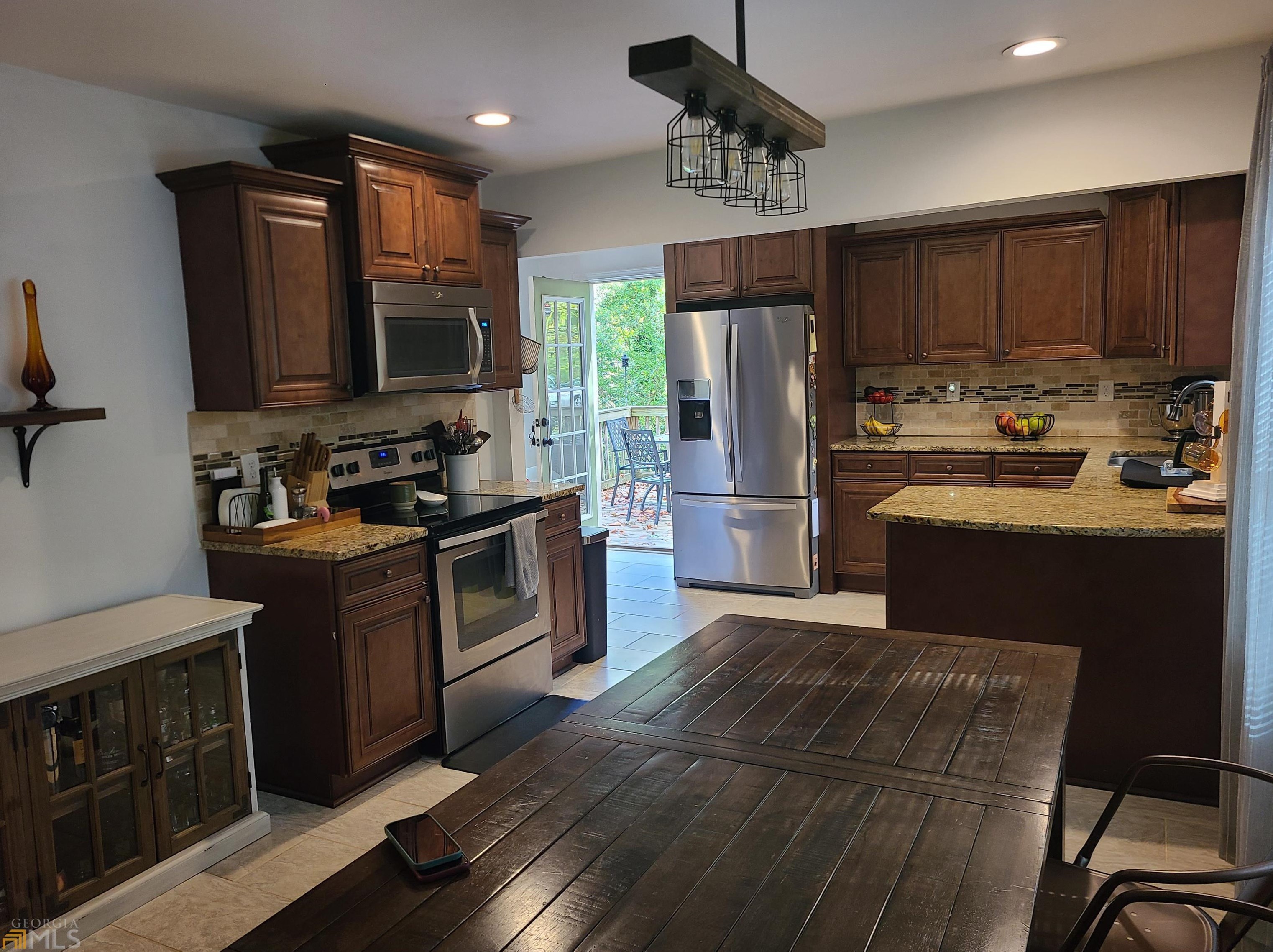 2852 Eastwood Dr, Decatur GA  30032-4315 exterior