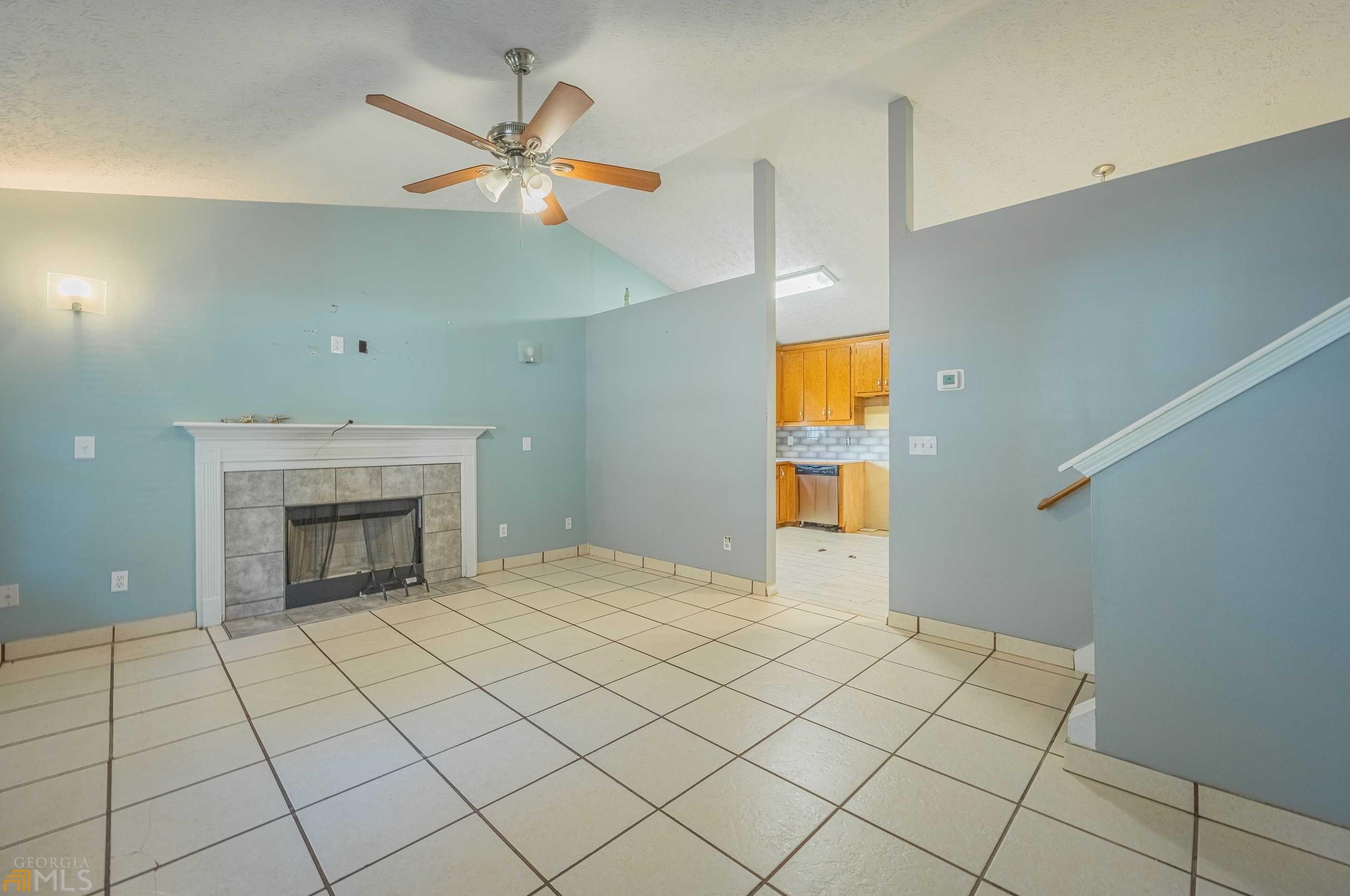 3949 Edgebrook Dr, Flowery Branch, GA 30542