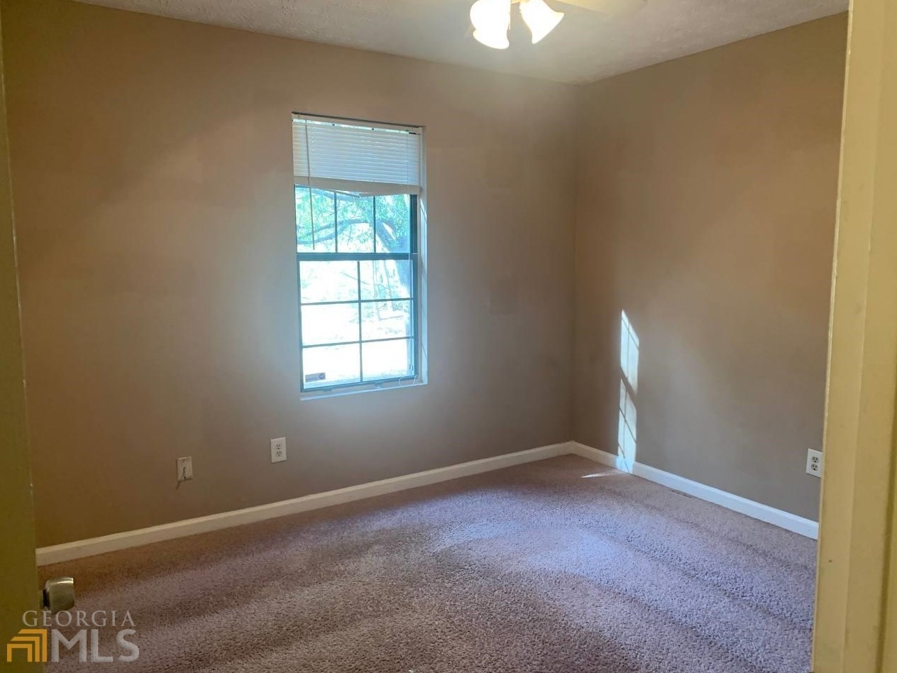 696 Tarkington Rd N, Stone Mountain, GA 30088