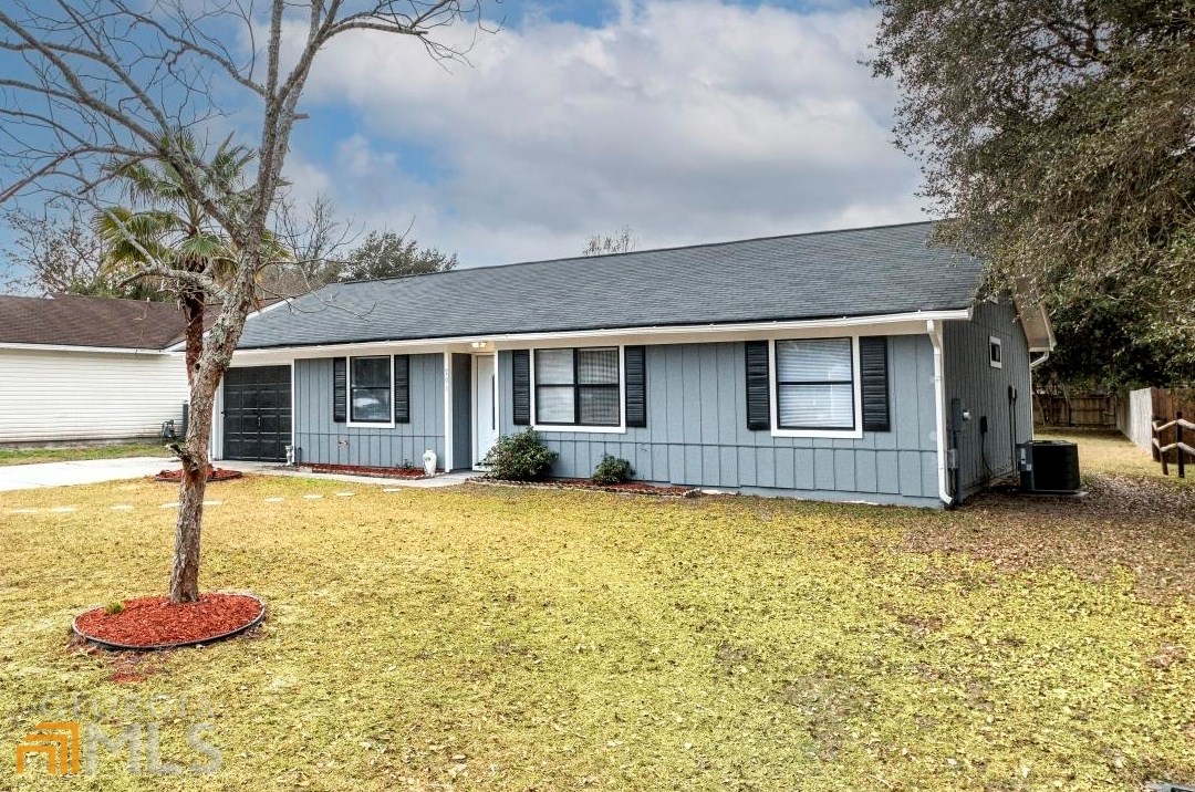 203 Sunnyside Dr, Saint Marys, GA 31558-4706