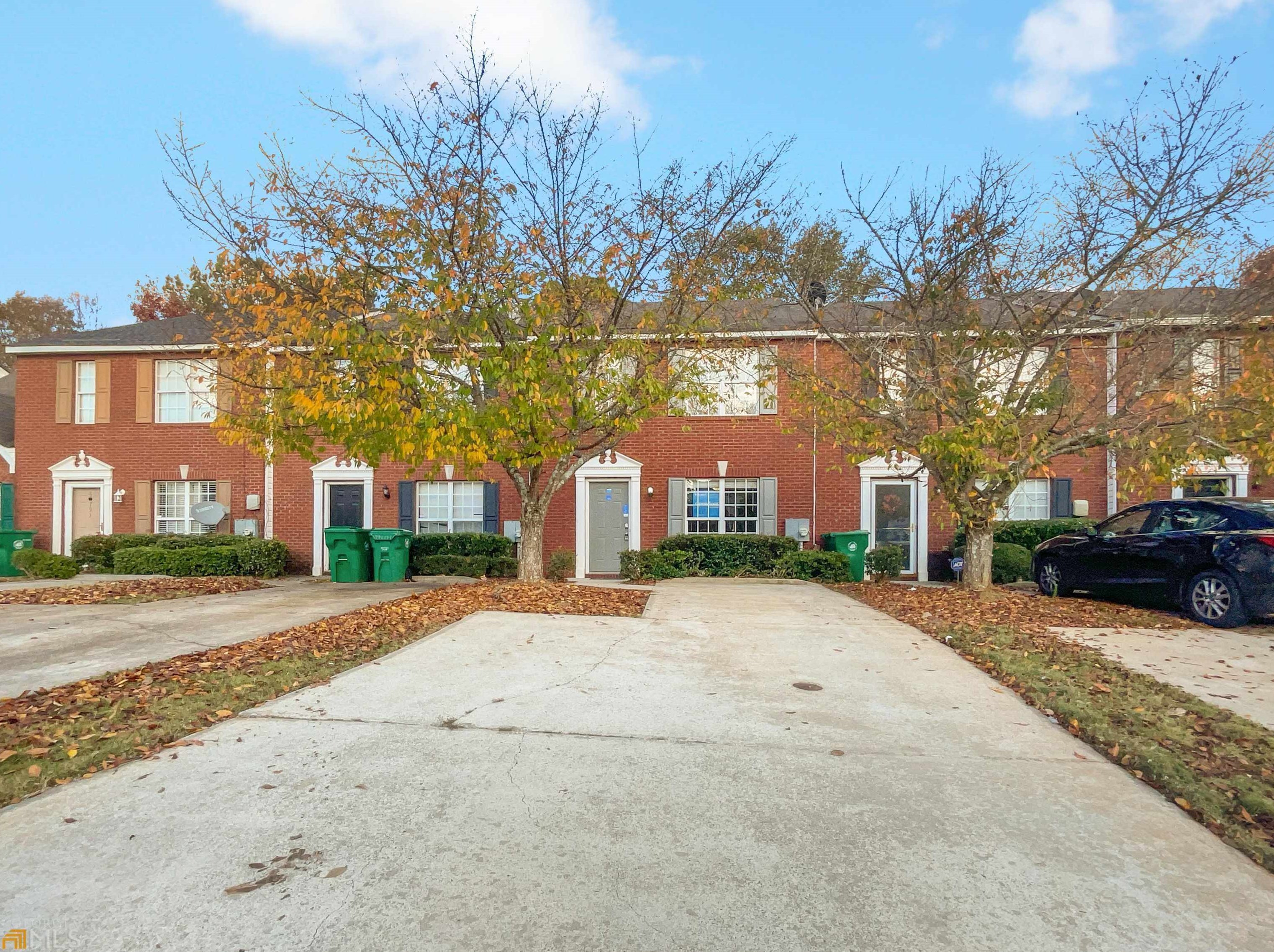 5789 Strathmoor Manor Cir, Lithonia, GA 30058