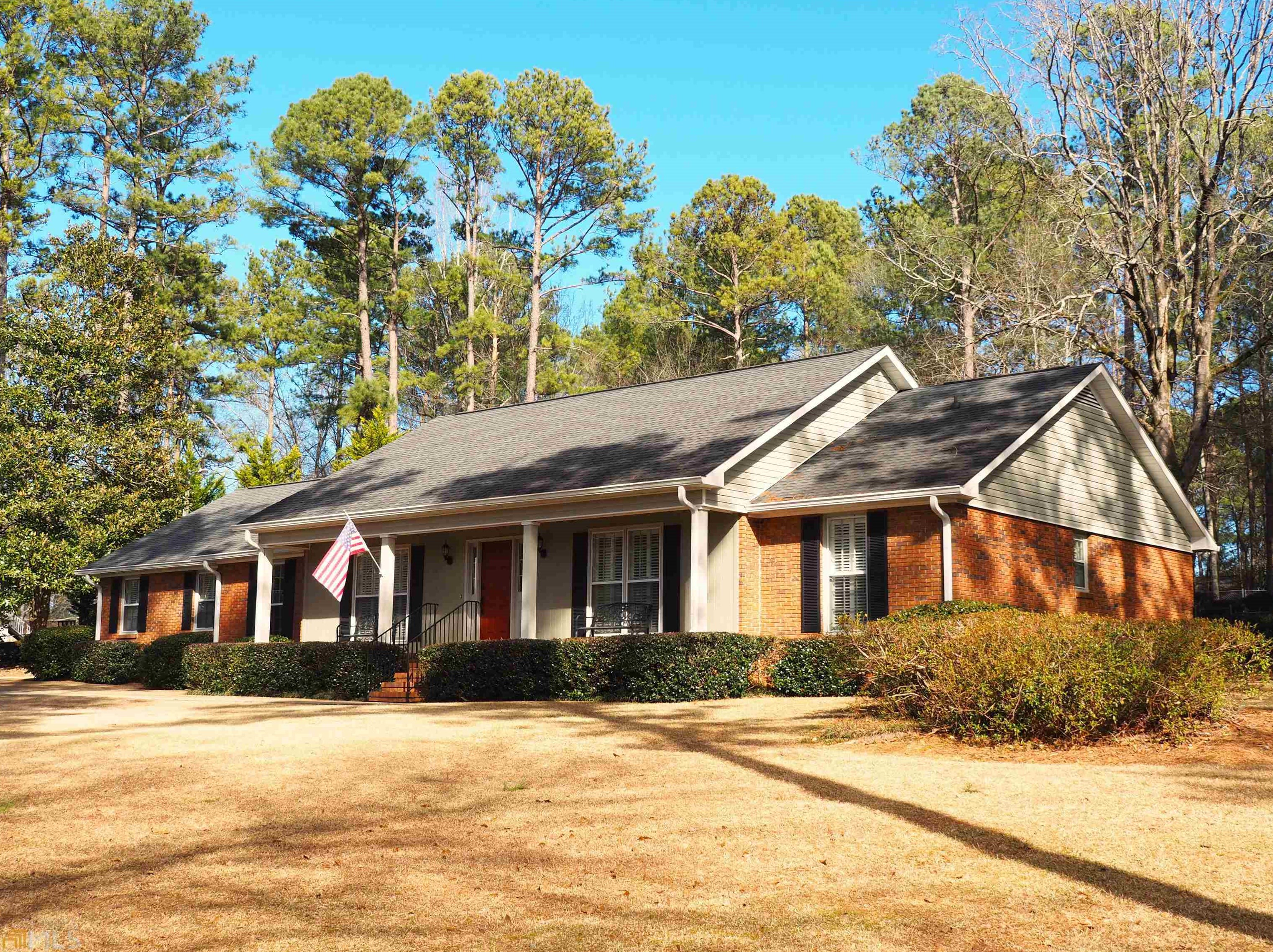 318 W Yorktown Dr, Lagrange, GA 30240