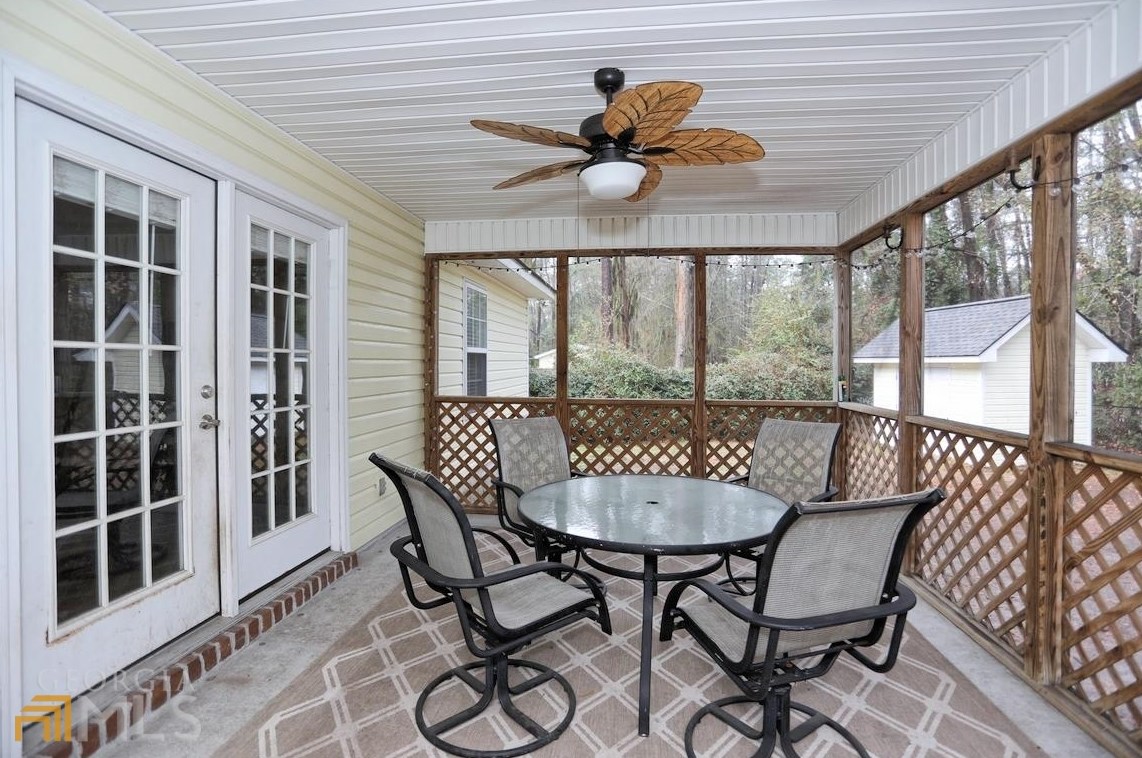 9145 Ferguson Ave, Savannah GA  31406-6323 exterior