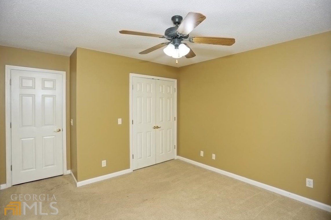 9145 Ferguson Ave, Savannah GA  31406-6323 exterior