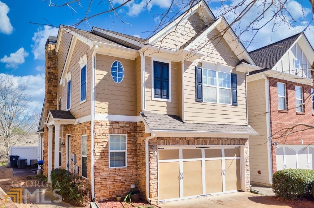 934 Pierce Ivy Ct, Lawrenceville, GA 30043-1316