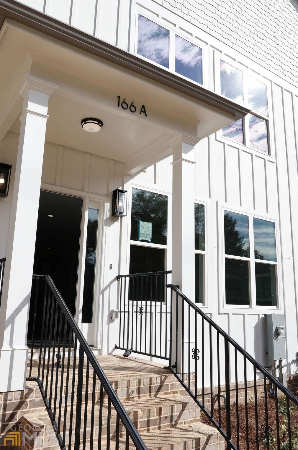 166 Vanira Ave, Atlanta, GA 30315-1980