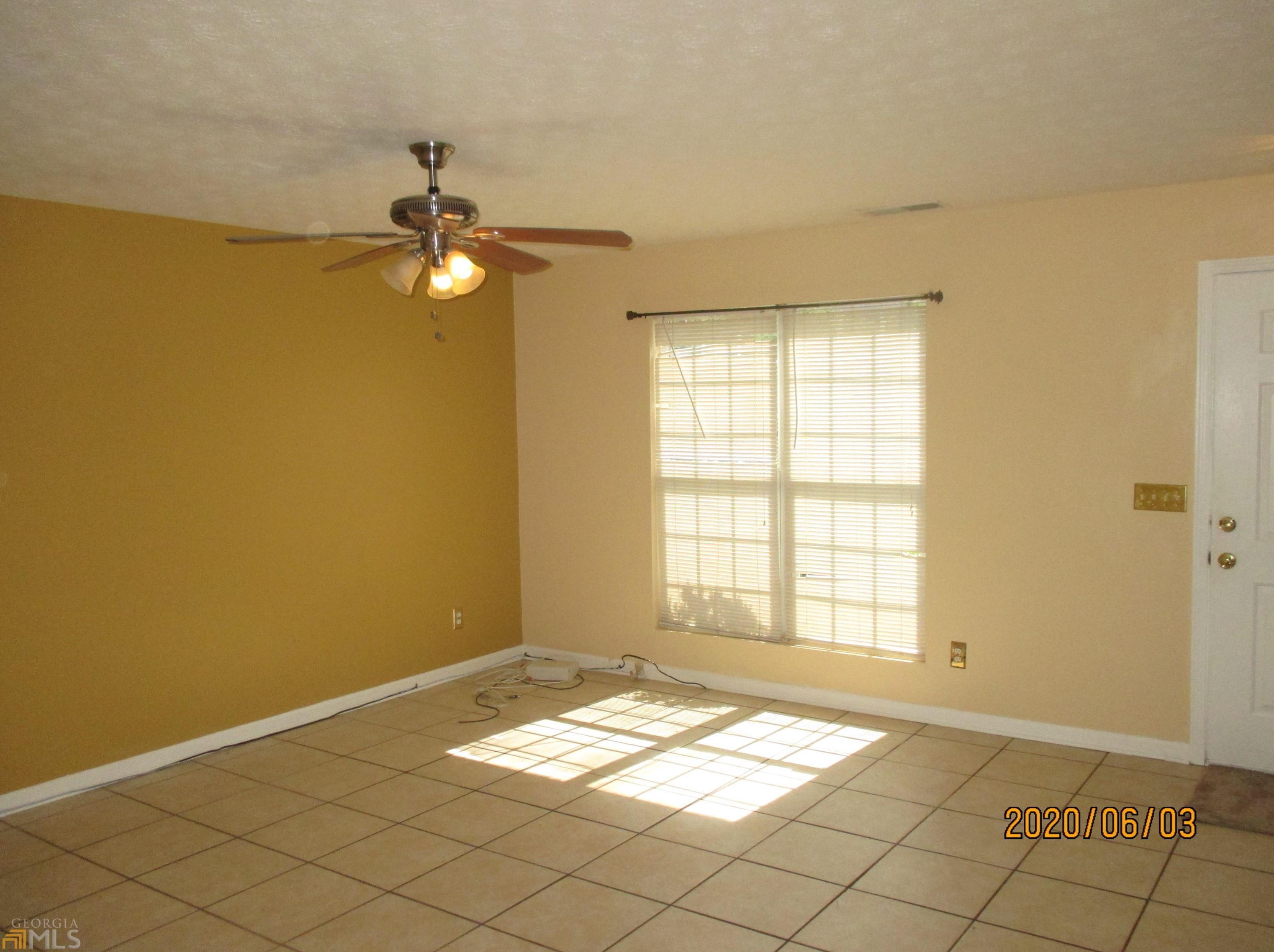 5782 Strathmoor Manor Cir, Lithonia, GA 30058