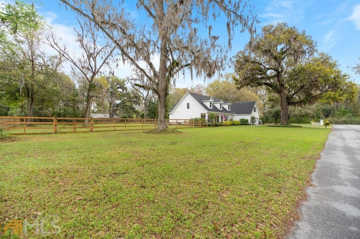 100 Cameron Oaks Dr, Pineora, GA 31312