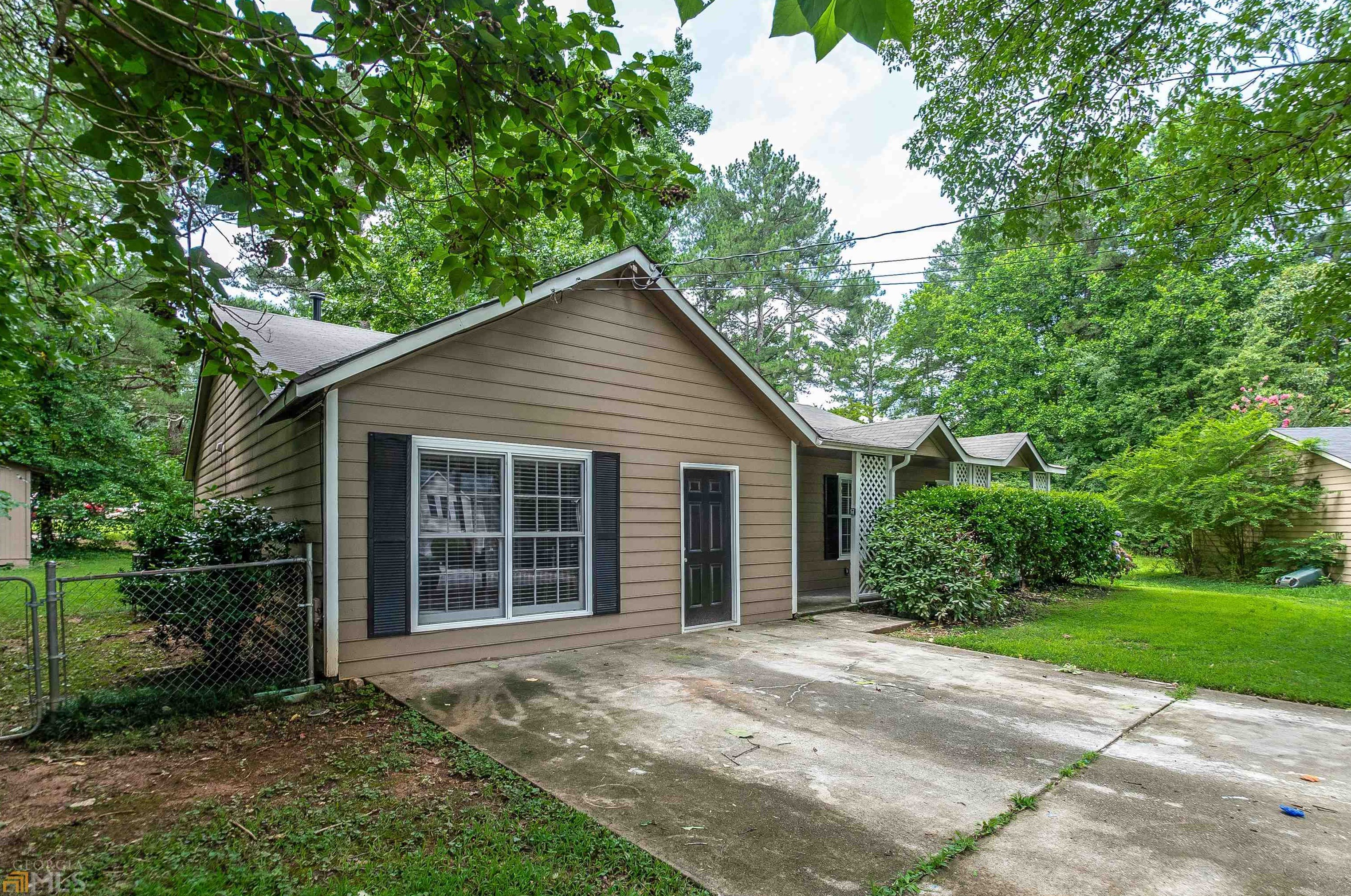 5346 Windfern Ct, Stone Mountain, GA 30088