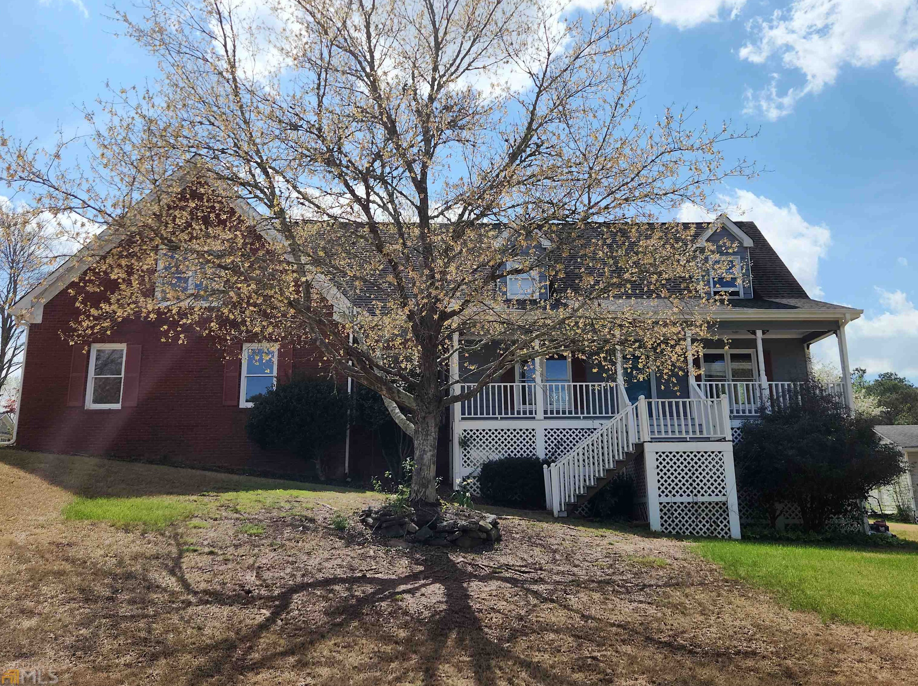 321 Ryan Dr, Auburn, GA 30011