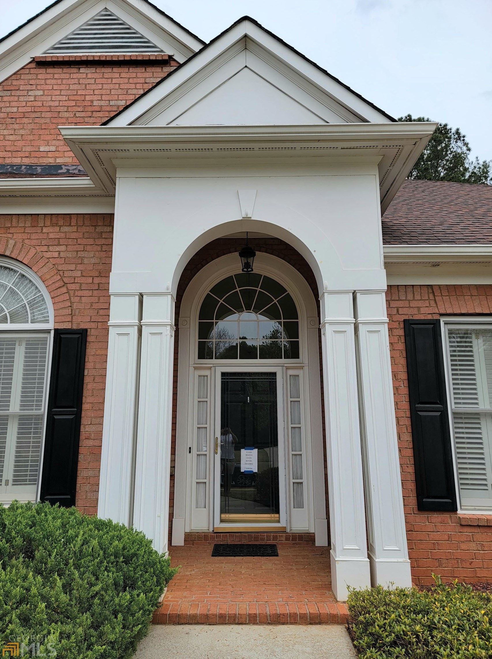 225 Lockmeade Way, Fayetteville, GA 30215