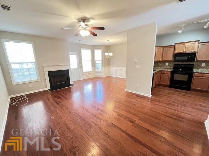 879 Langston Trce, Stone Mountain, GA 30083