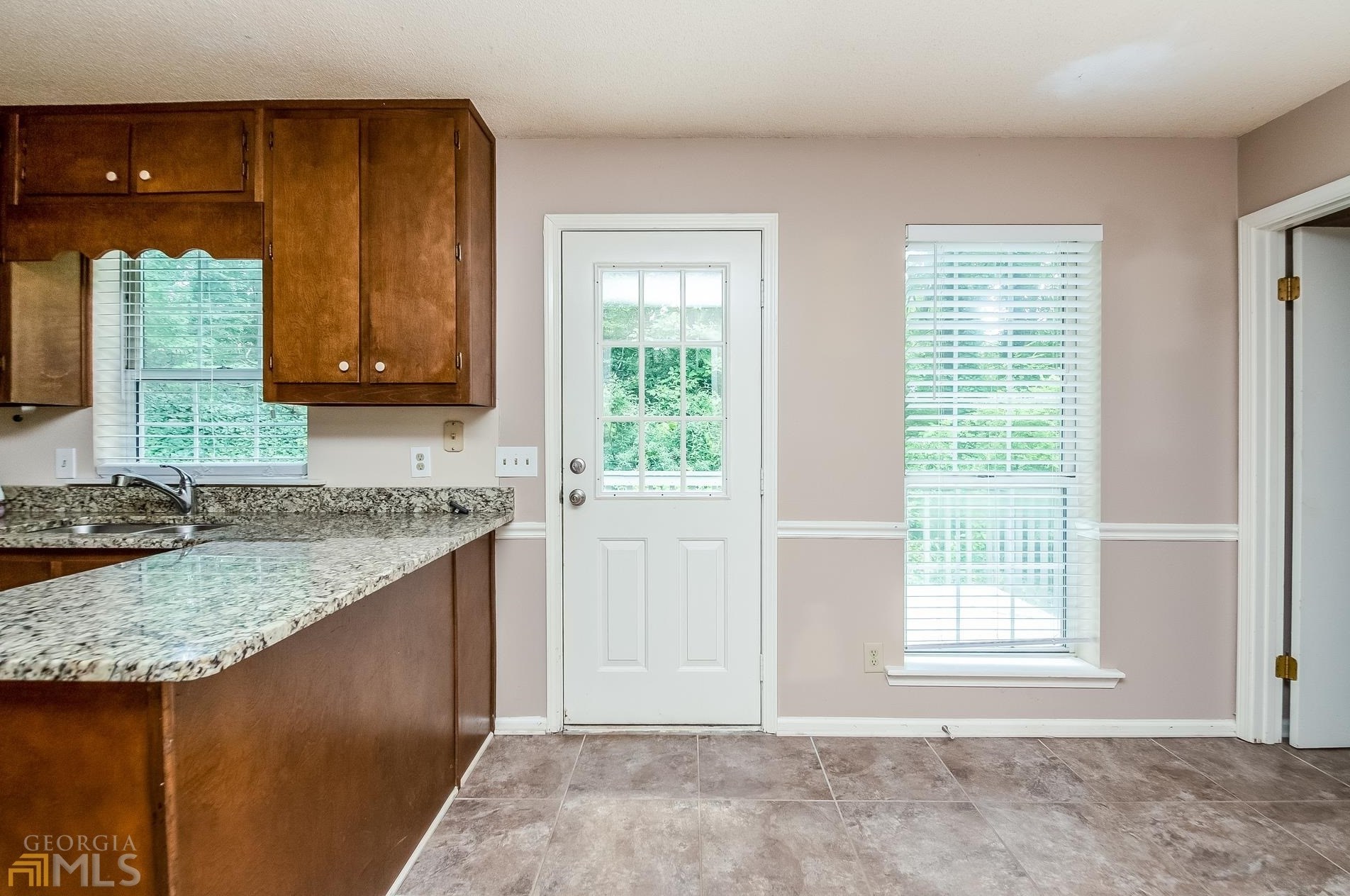 6226 Sweetgum Trl, Flowery Branch GA  30542-3949 exterior