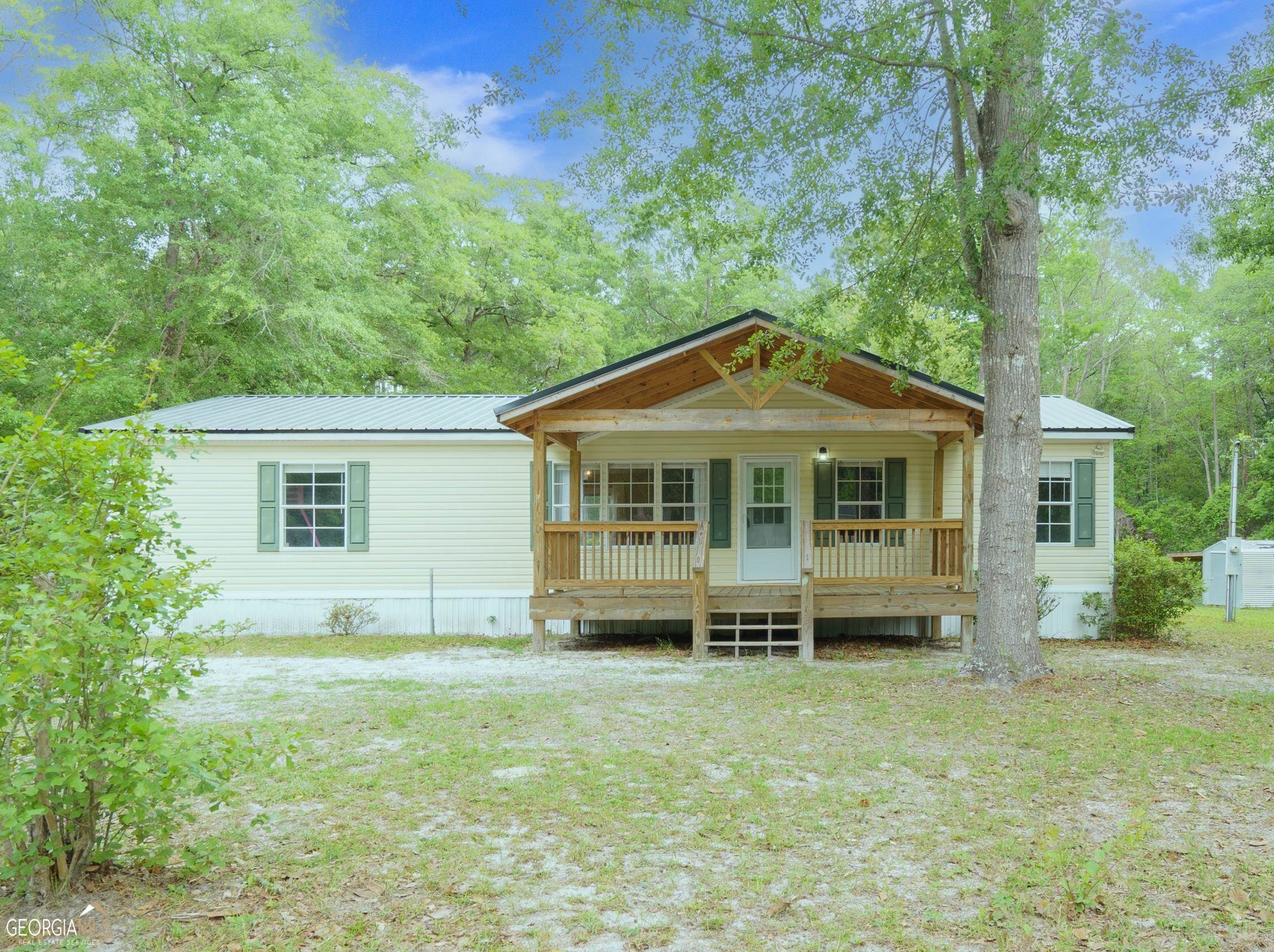 401 Wheeler St, Saint George, GA 31562