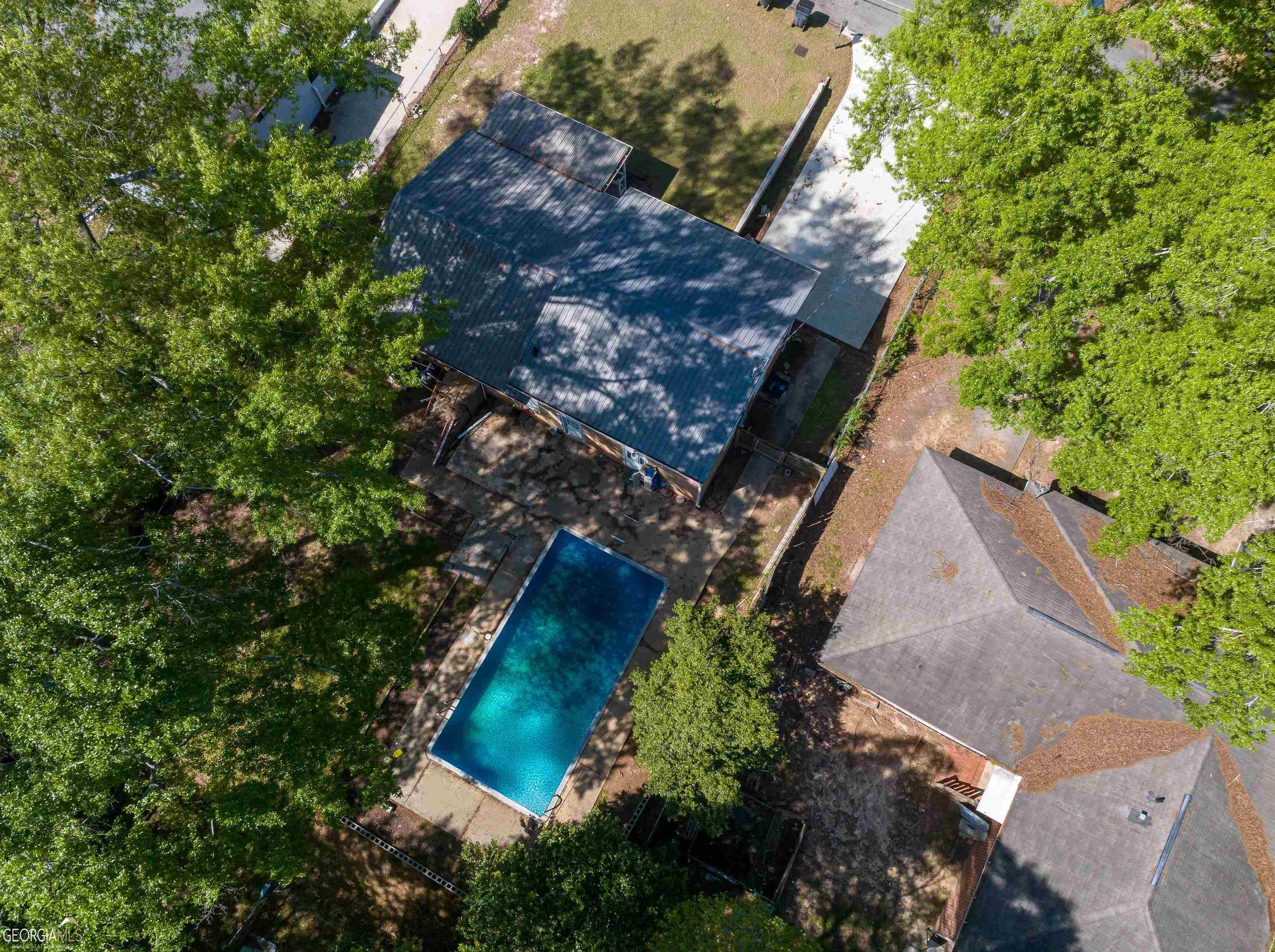 206 Kingsway Dr, Warner Robins GA  31088-4004 exterior