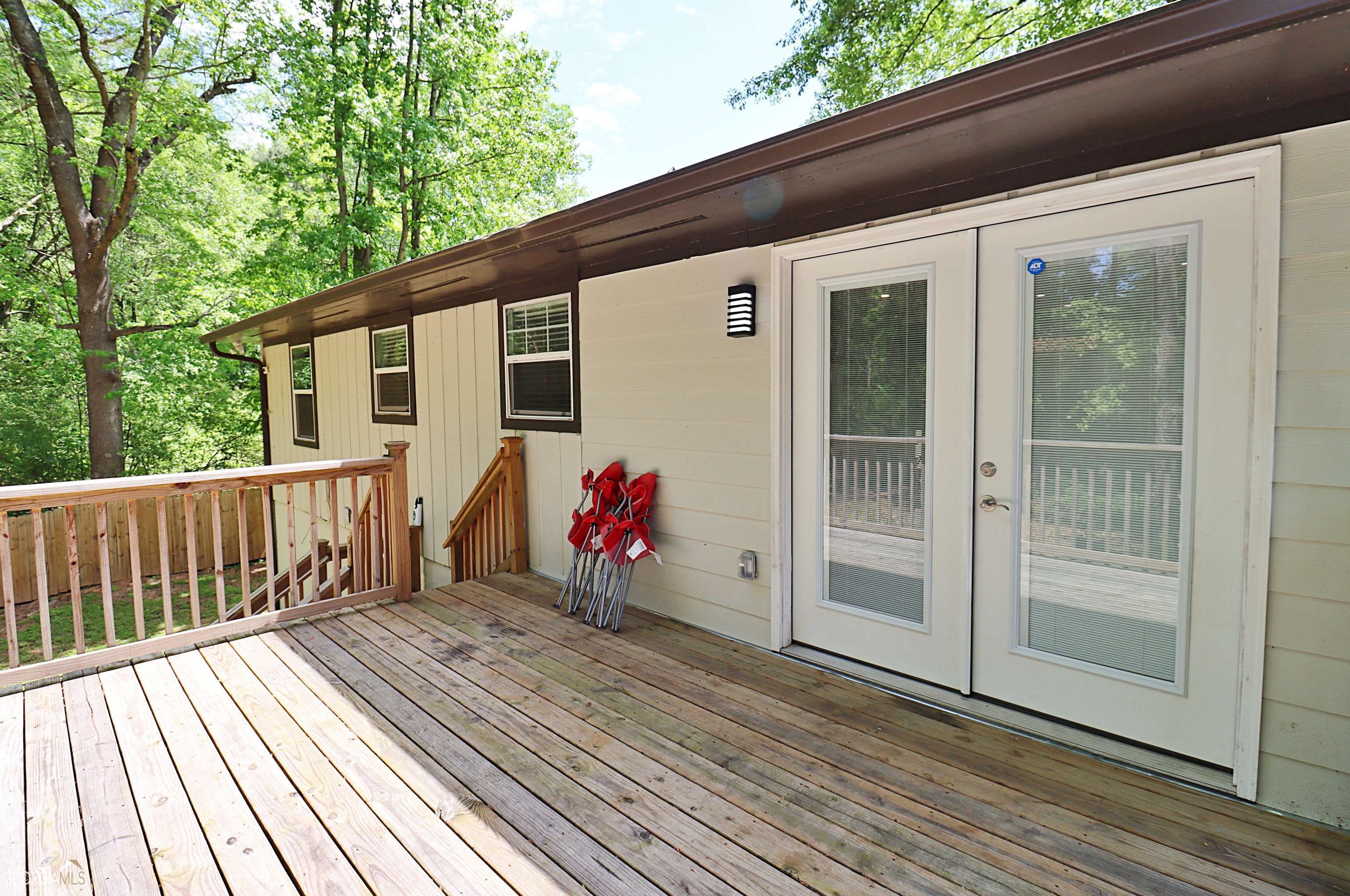 2403 Hairston Rd, Decatur GA  30035-4232 exterior