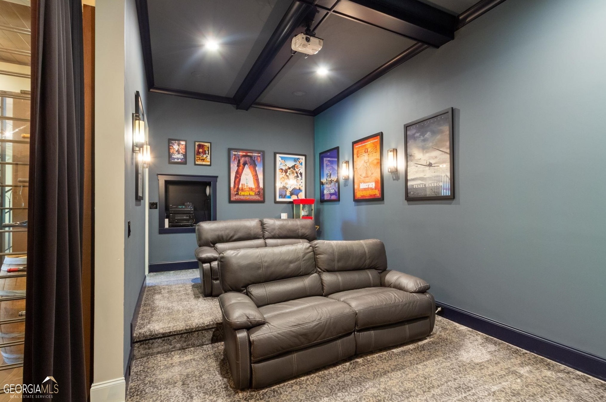 6537 Cox Dr, Flowery Branch GA  30542-2641 exterior