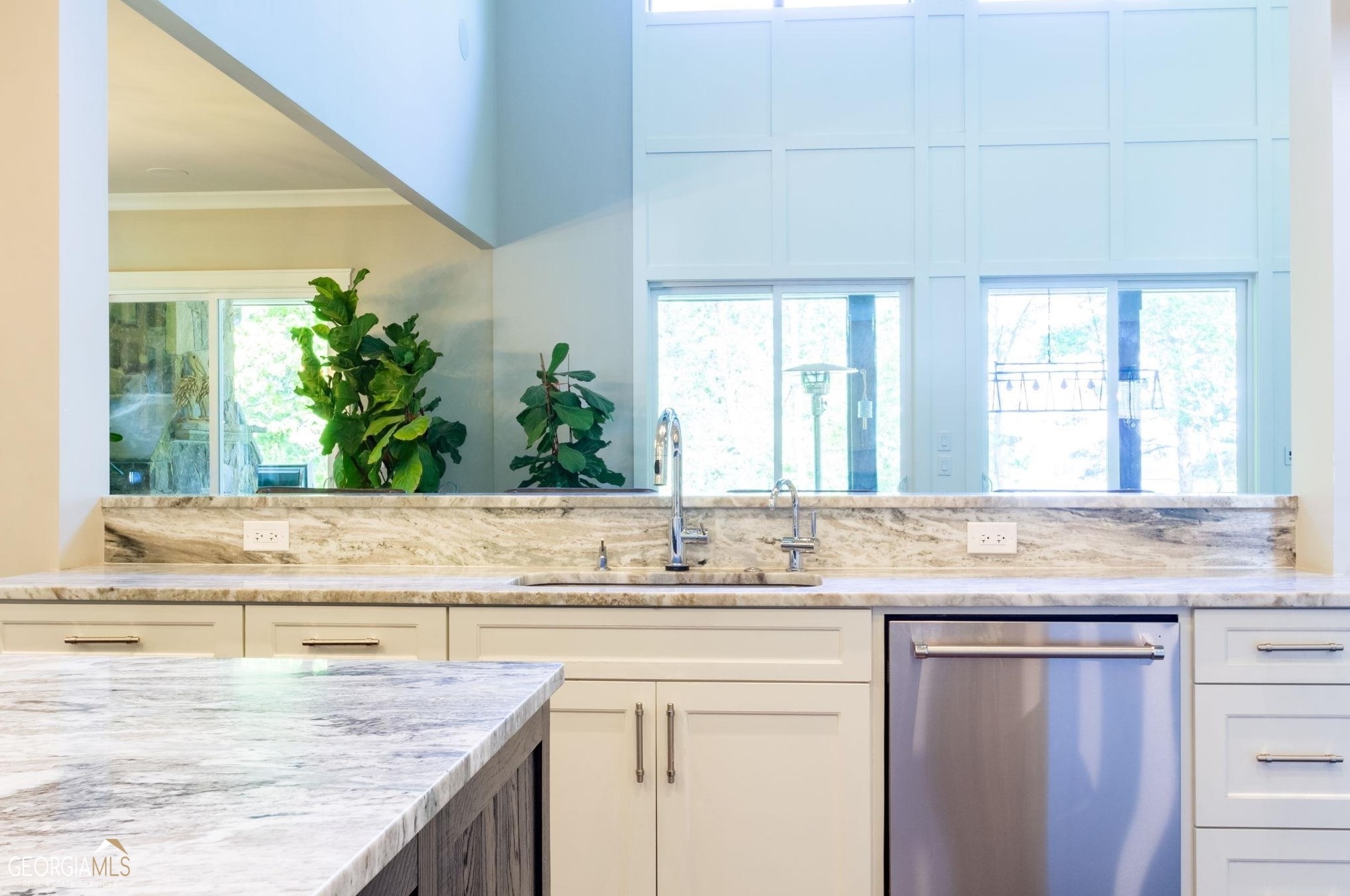 6537 Cox Dr, Flowery Branch GA  30542-2641 exterior