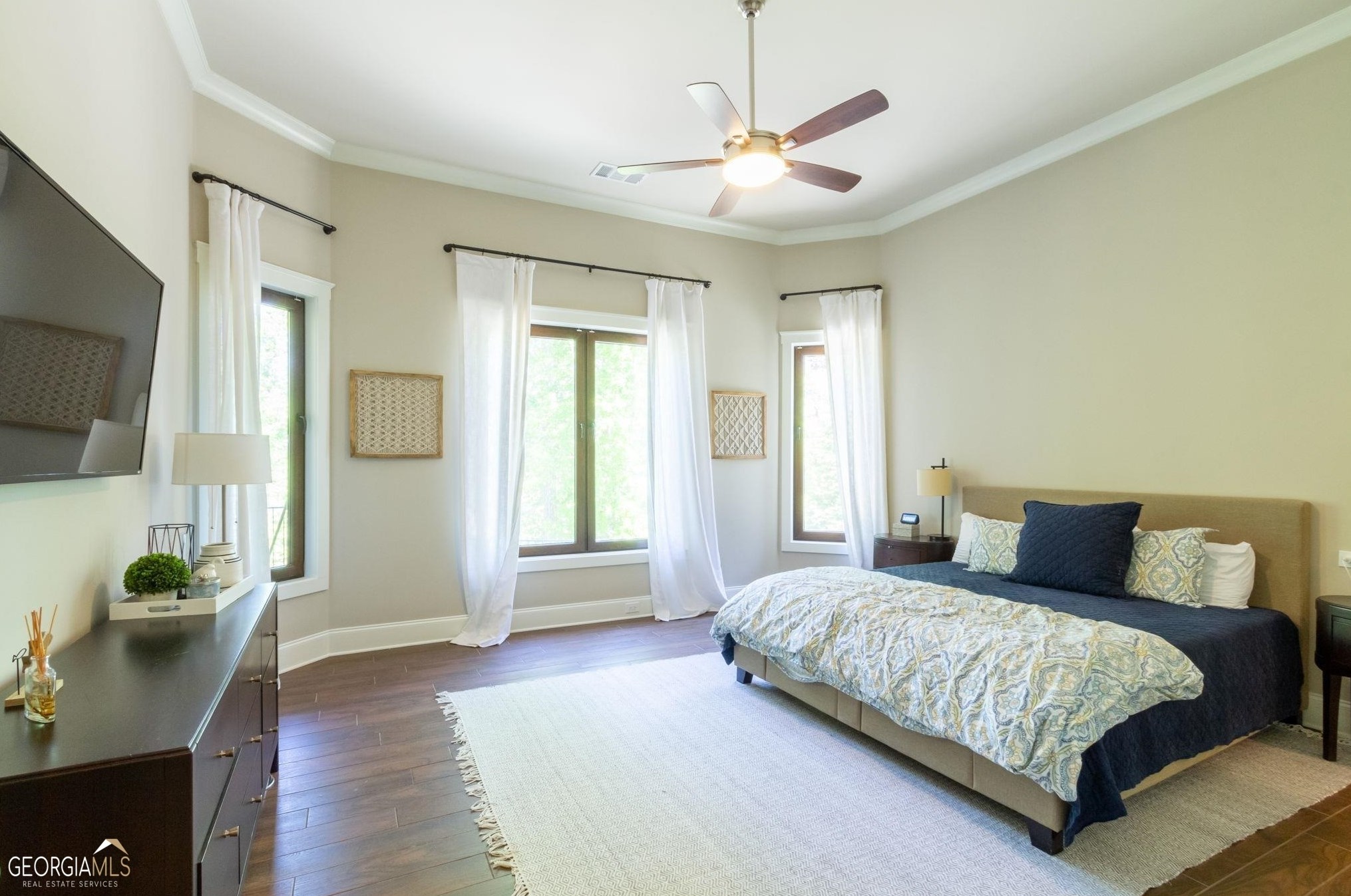 6537 Cox Dr, Flowery Branch GA  30542-2641 exterior