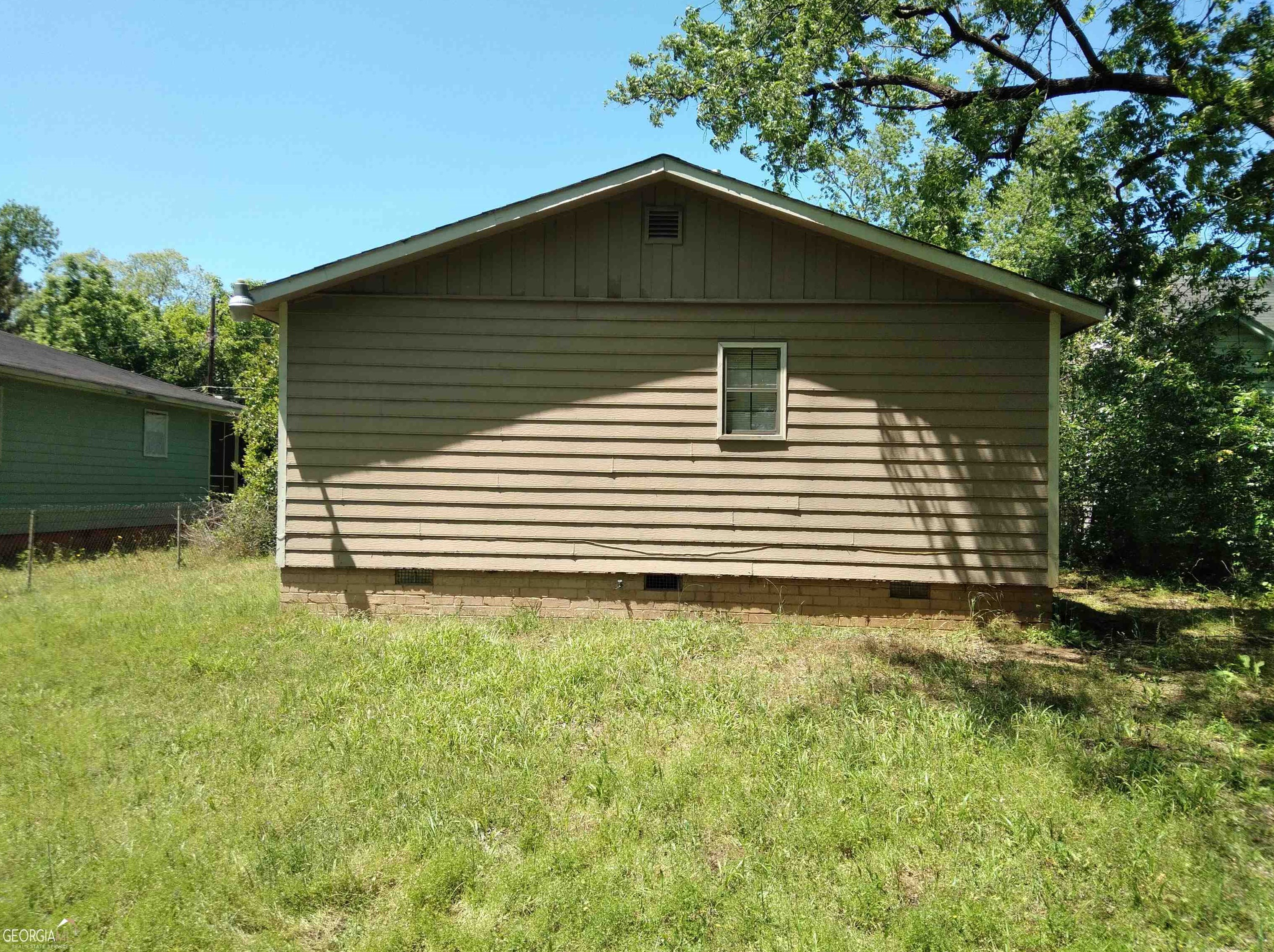 767 Applewood St, Macon, GA 31217-3903