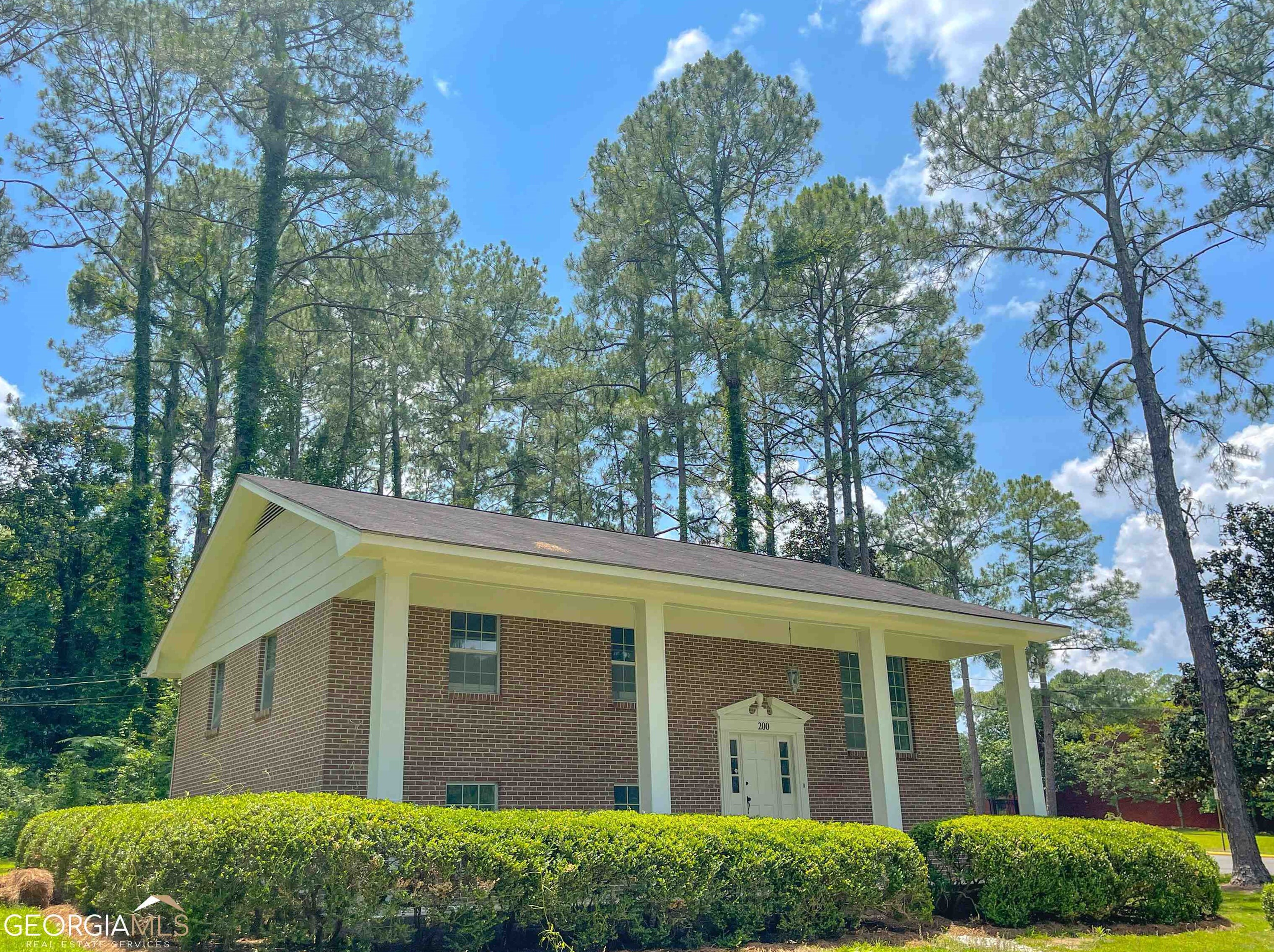 200 Pine Ave, Moultrie, GA 31768