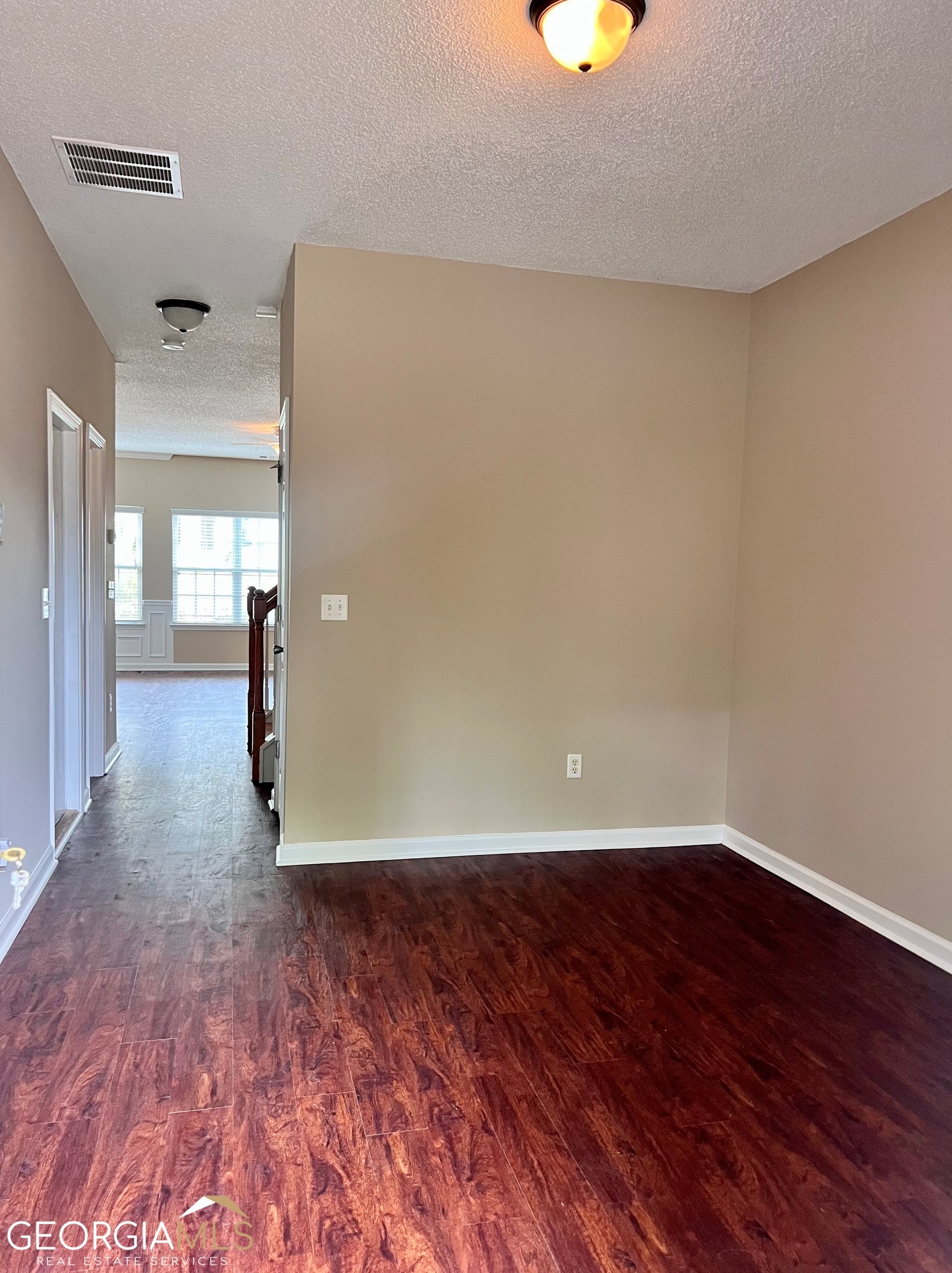 2594 Capella Cir Sw, Atlanta, GA 30331