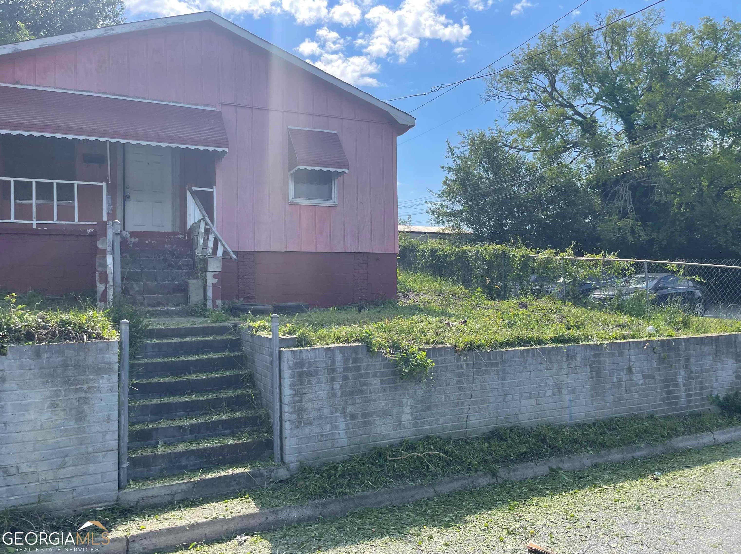 1492 Cedar Ave, Macon, GA 31204-5373