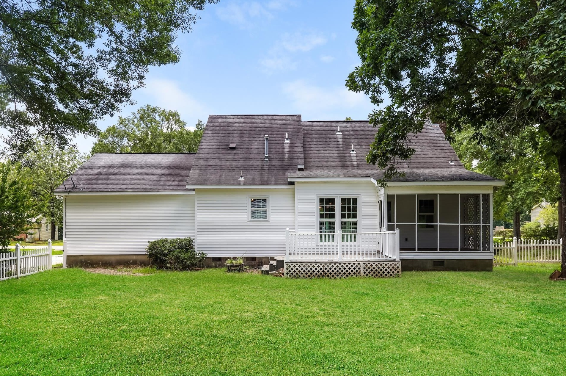 125 Ridge Cir, Macon GA  31210-5030 exterior