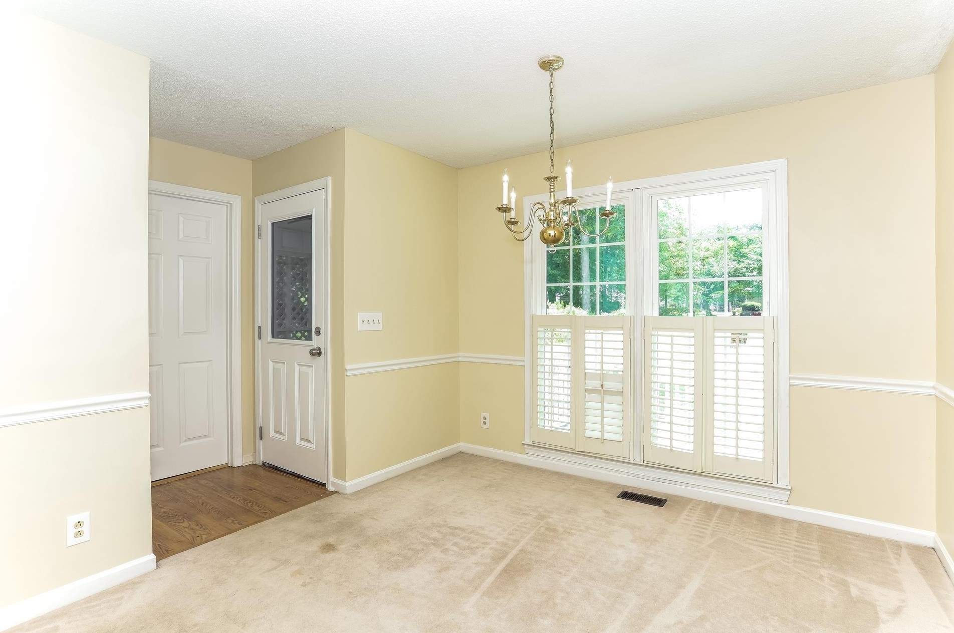125 Ridge Cir, Macon GA  31210-5030 exterior